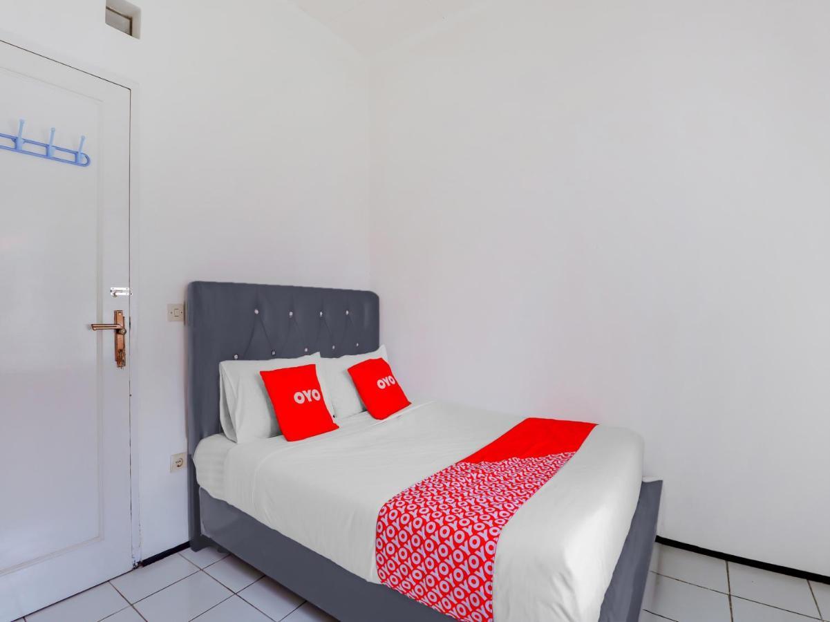 Oyo 90255 Cipendawa Md28 Hotel 2*