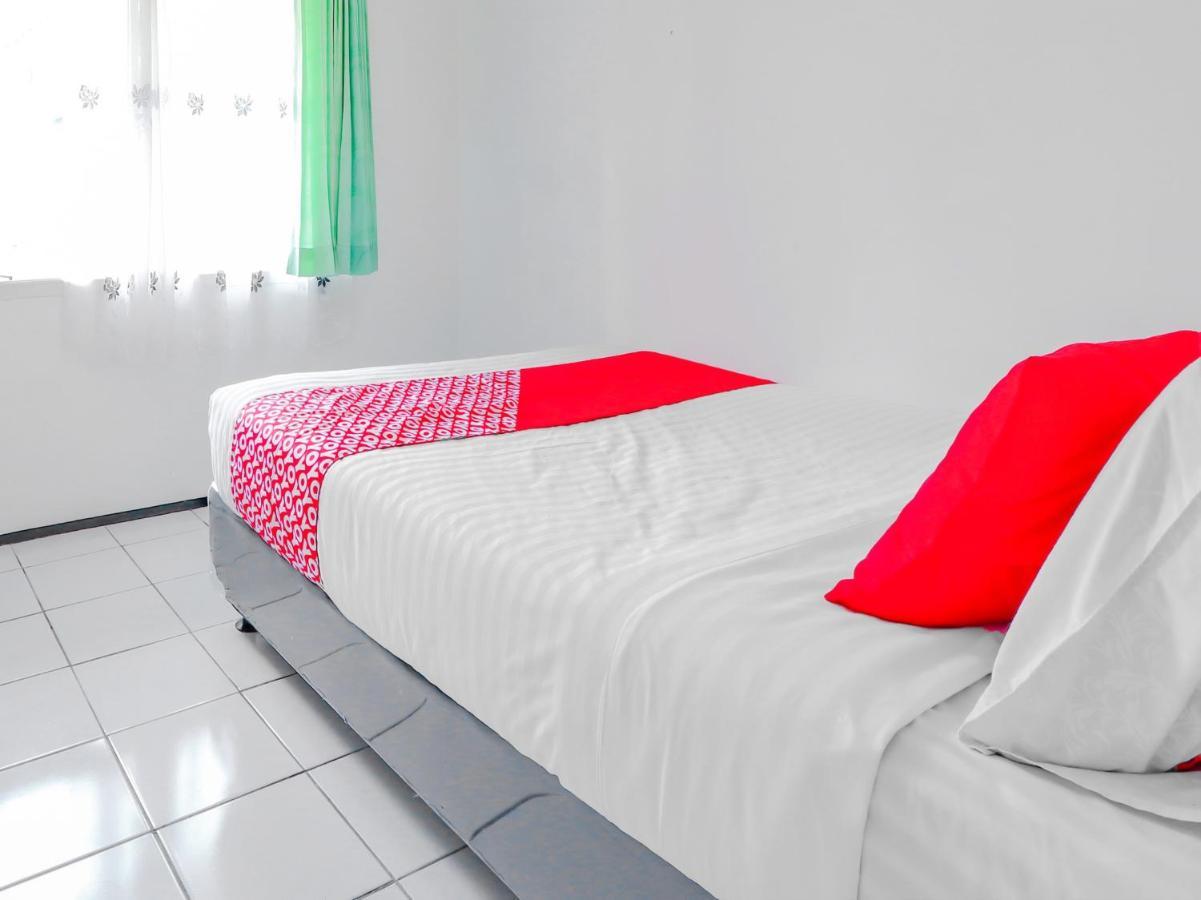 Hotel Oyo 90255 Cipendawa Md28 Cianjur